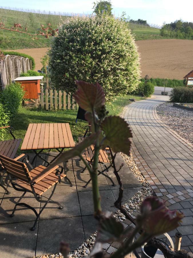 Riegler'S Buschenschank Fürstenfeld Esterno foto